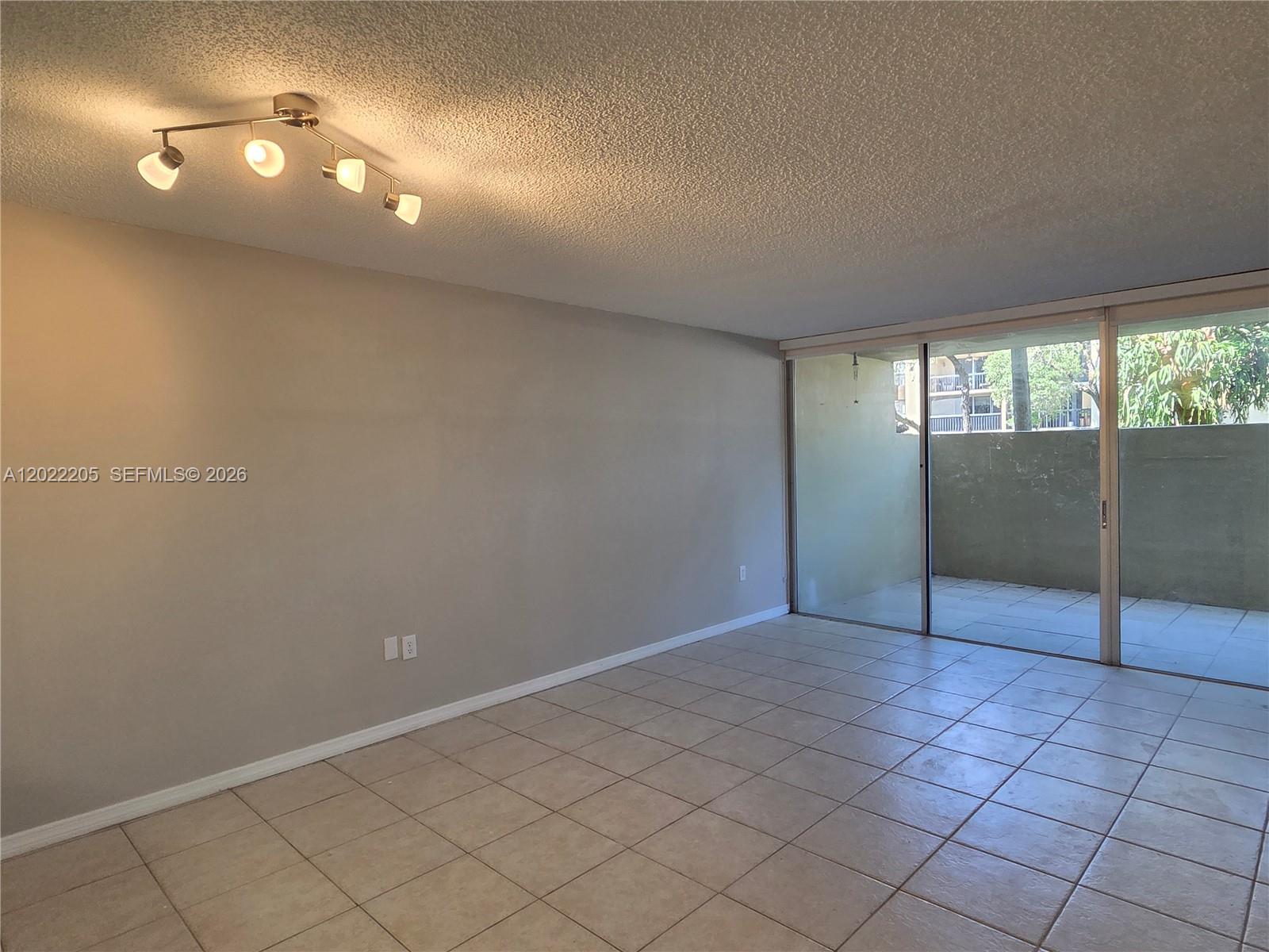 10835 SW 112th Ave 105