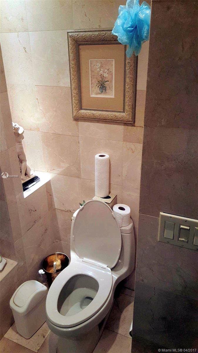 BAKER MANOR 1ST ADDN - Residential Lease