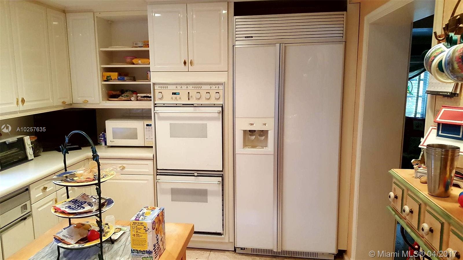 BAKER MANOR 1ST ADDN - Residential Lease