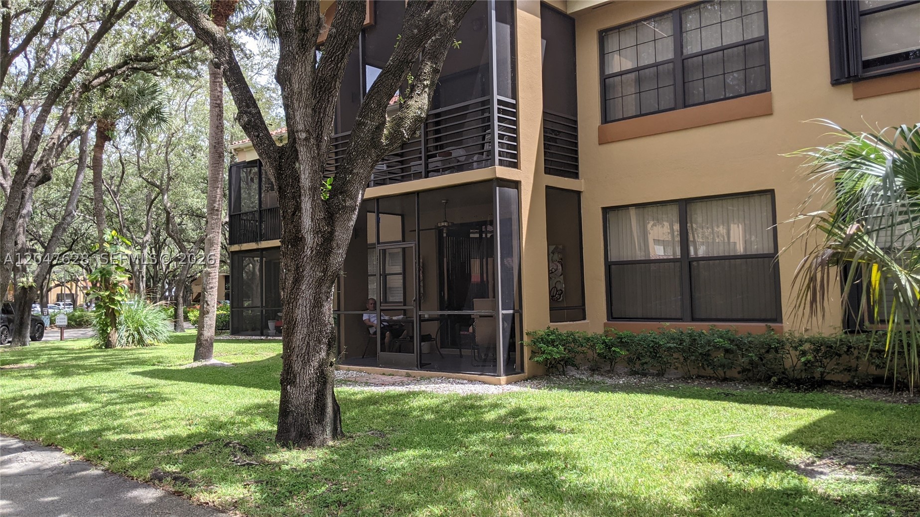 Photo 1 of 14 — 15509 N Miami Lakeway N 102, Miami Lakes, FL 33014