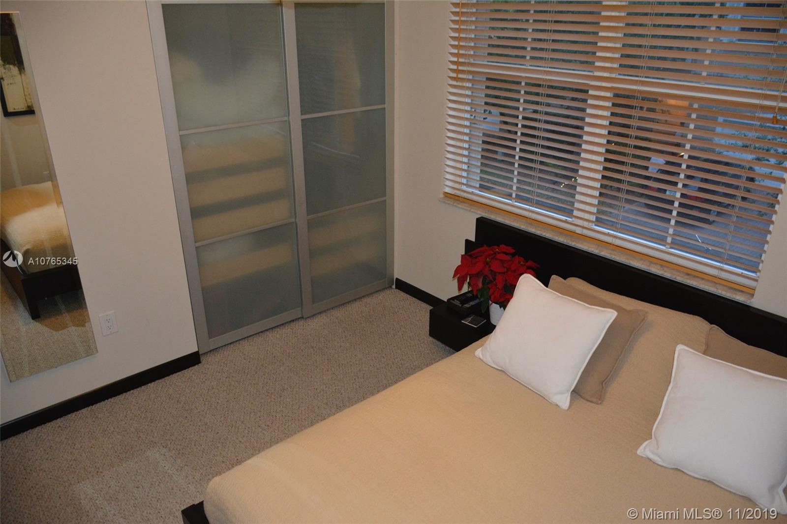 WESTLAKE VILLAGE PLAT - Residential Lease