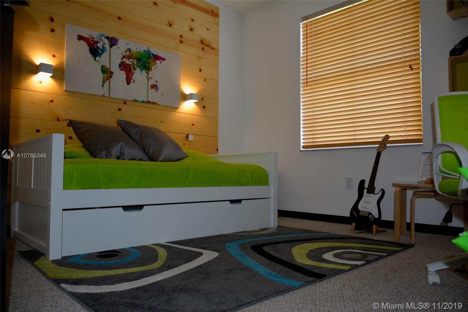 WESTLAKE VILLAGE PLAT - Residential Lease