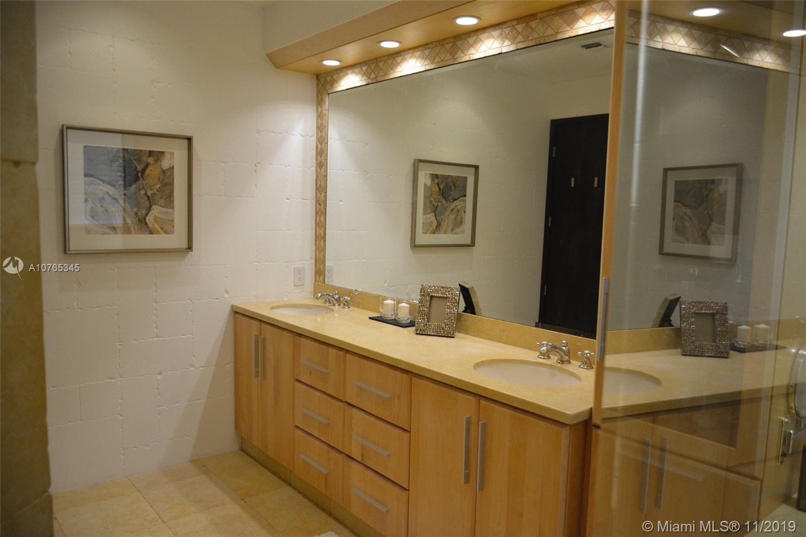 WESTLAKE VILLAGE PLAT - Residential Lease