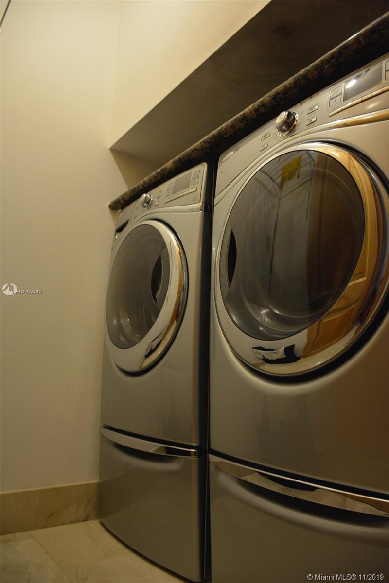 WESTLAKE VILLAGE PLAT - Residential Lease