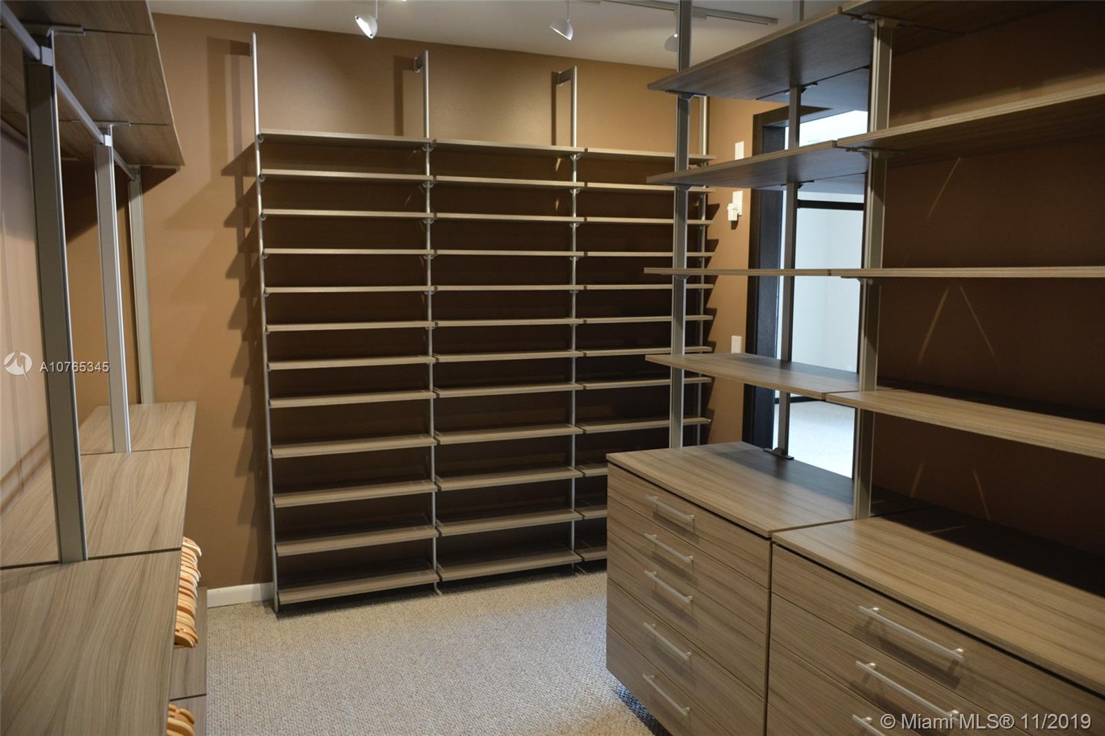 WESTLAKE VILLAGE PLAT - Residential Lease