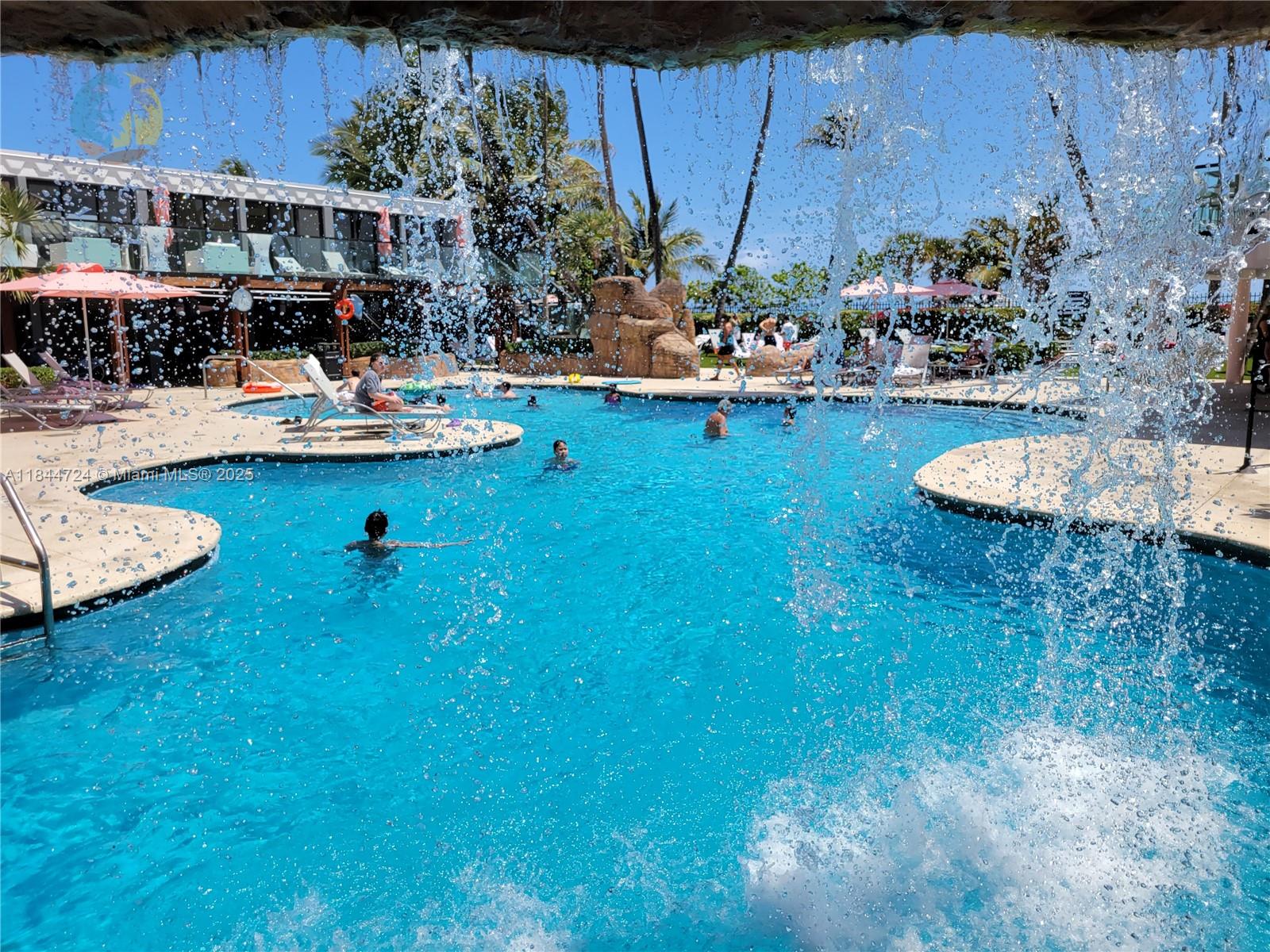 THE ALEXANDER CONDO - Residential