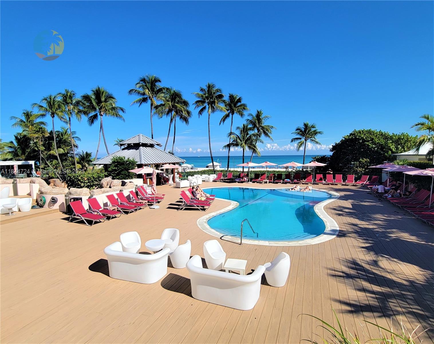 THE ALEXANDER CONDO - Residential