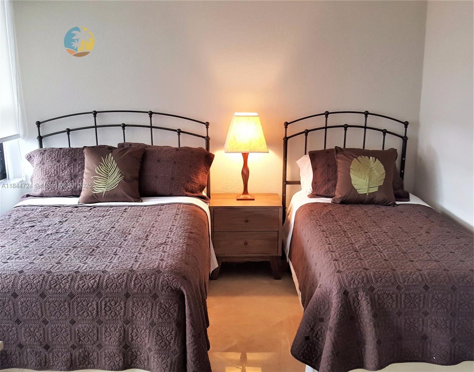 THE ALEXANDER CONDO - Residential