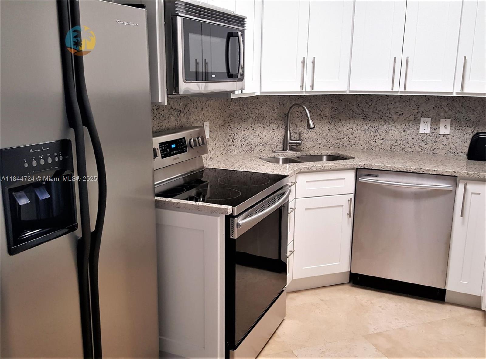 THE ALEXANDER CONDO - Residential