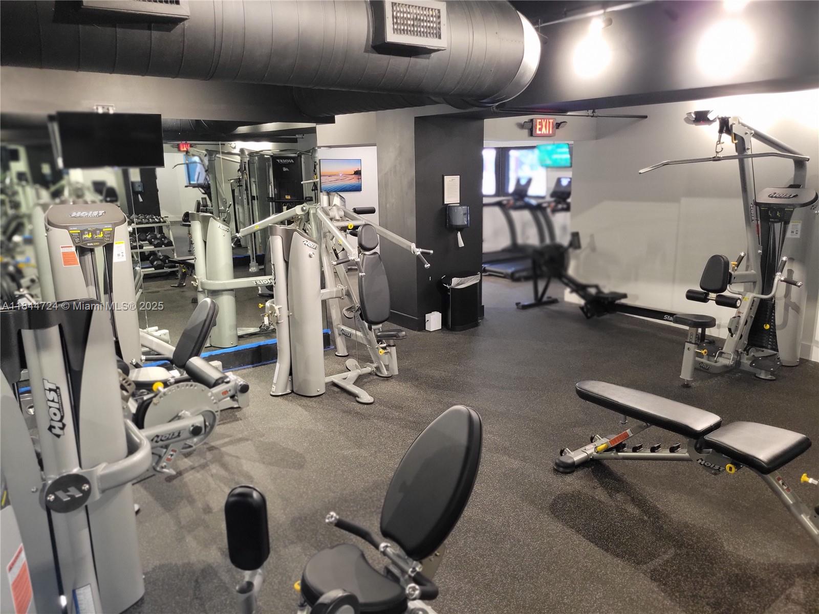 THE ALEXANDER CONDO - Residential