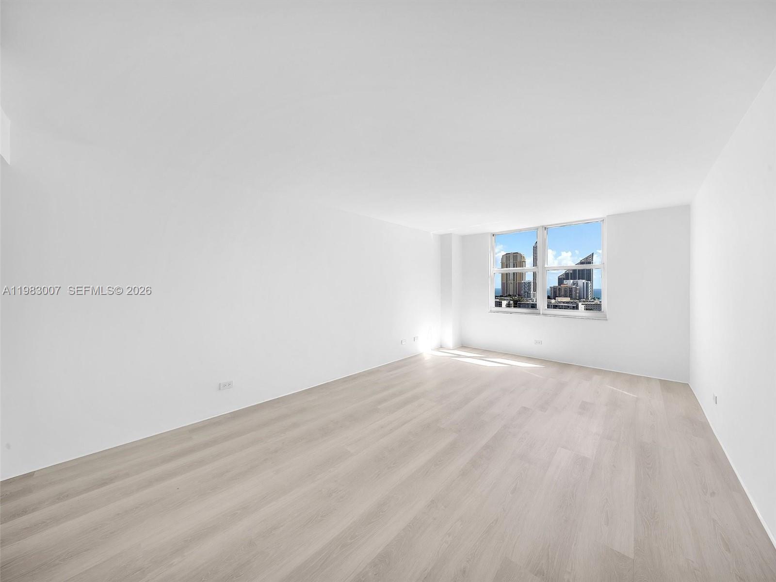 WINSTON TOWERS 500 CONDO - Residential