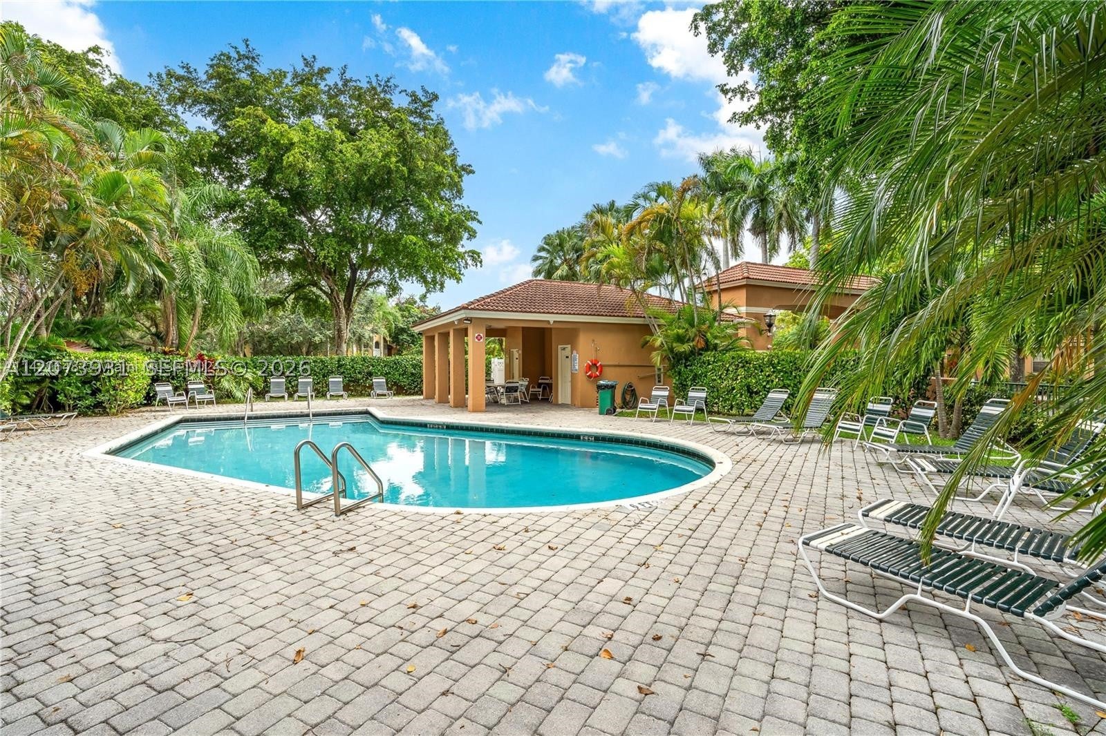 11201 Lakeview Dr 48M, Coral Springs FL 33071
