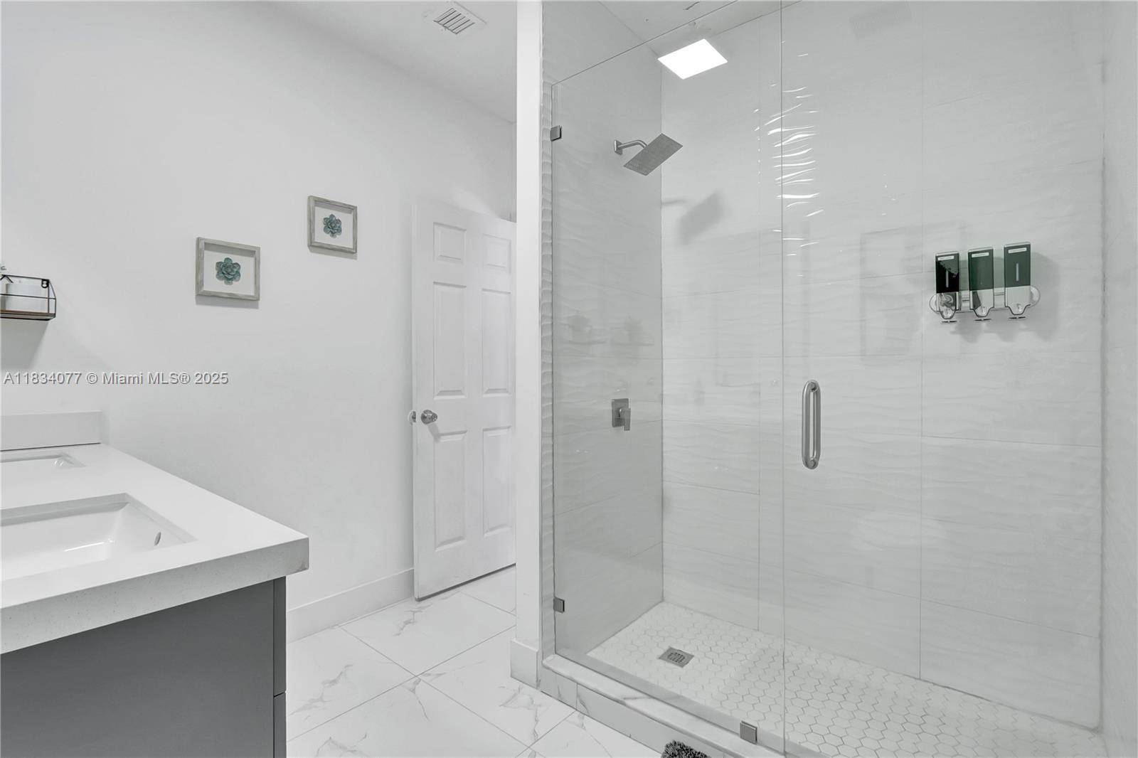 CUTLER RIDGE SEC 6 - Residential