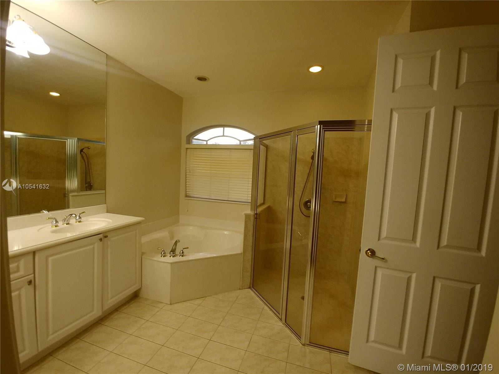 POD 7 AT MONARCH LAKES - Residential