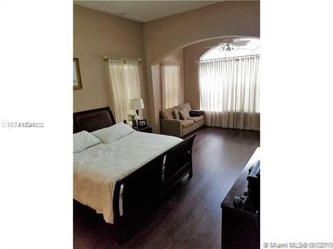 POD 7 AT MONARCH LAKES - Residential