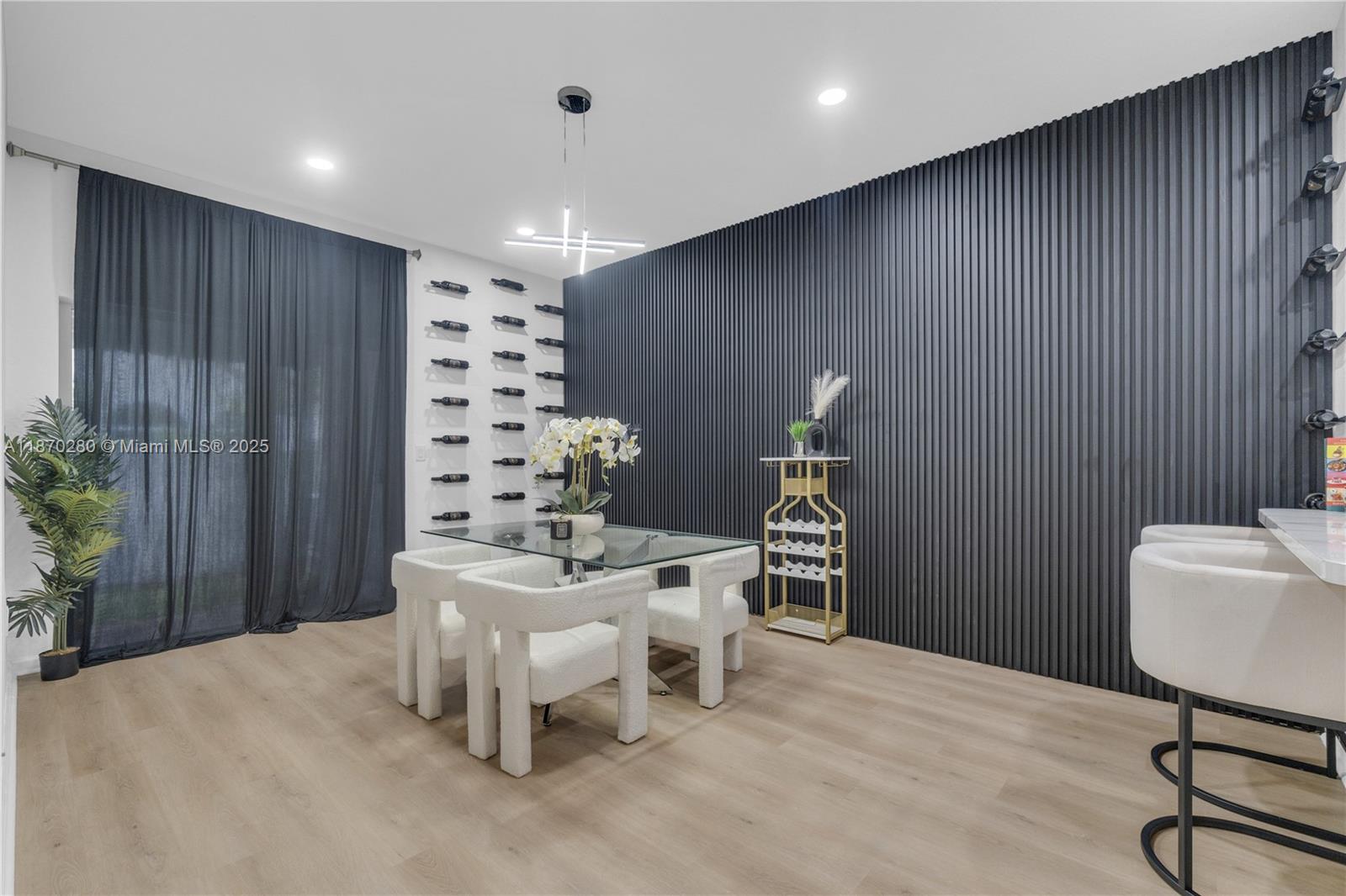 EDC ASSOCIATES PLAT - Residential Lease