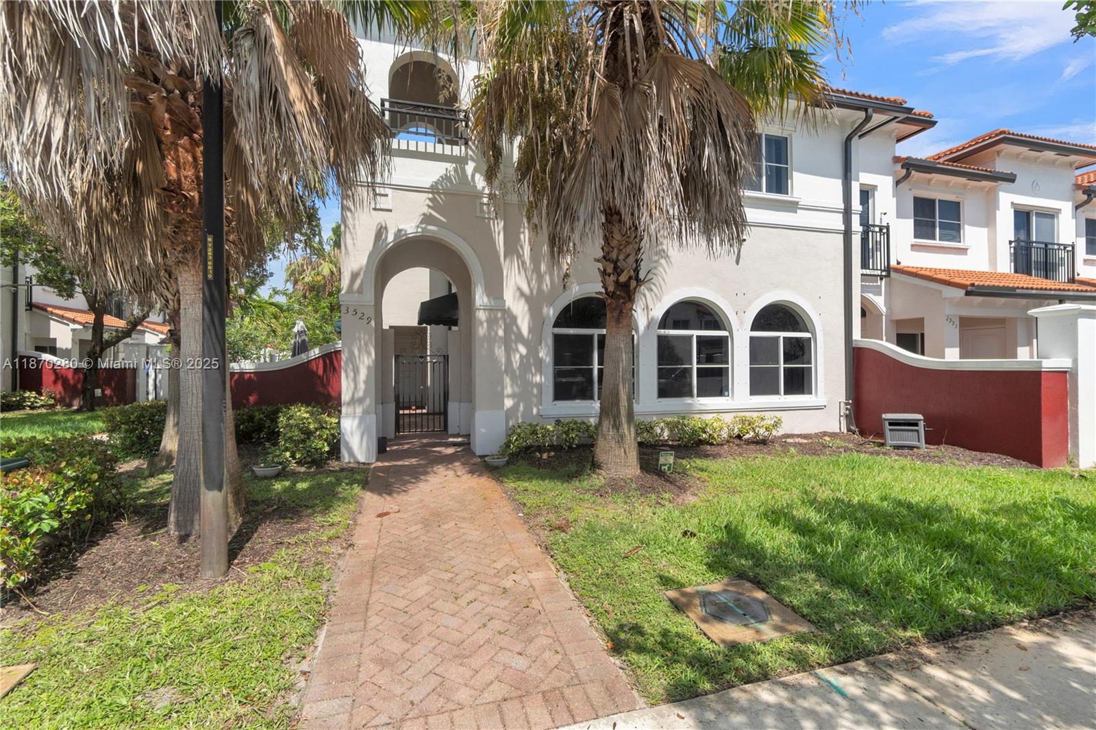 EDC ASSOCIATES PLAT - Residential Lease