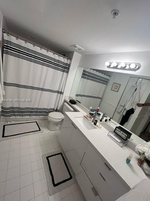 DEVONAIRE CONDO - Residential Lease