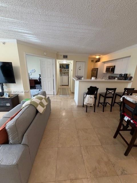 DEVONAIRE CONDO - Residential Lease