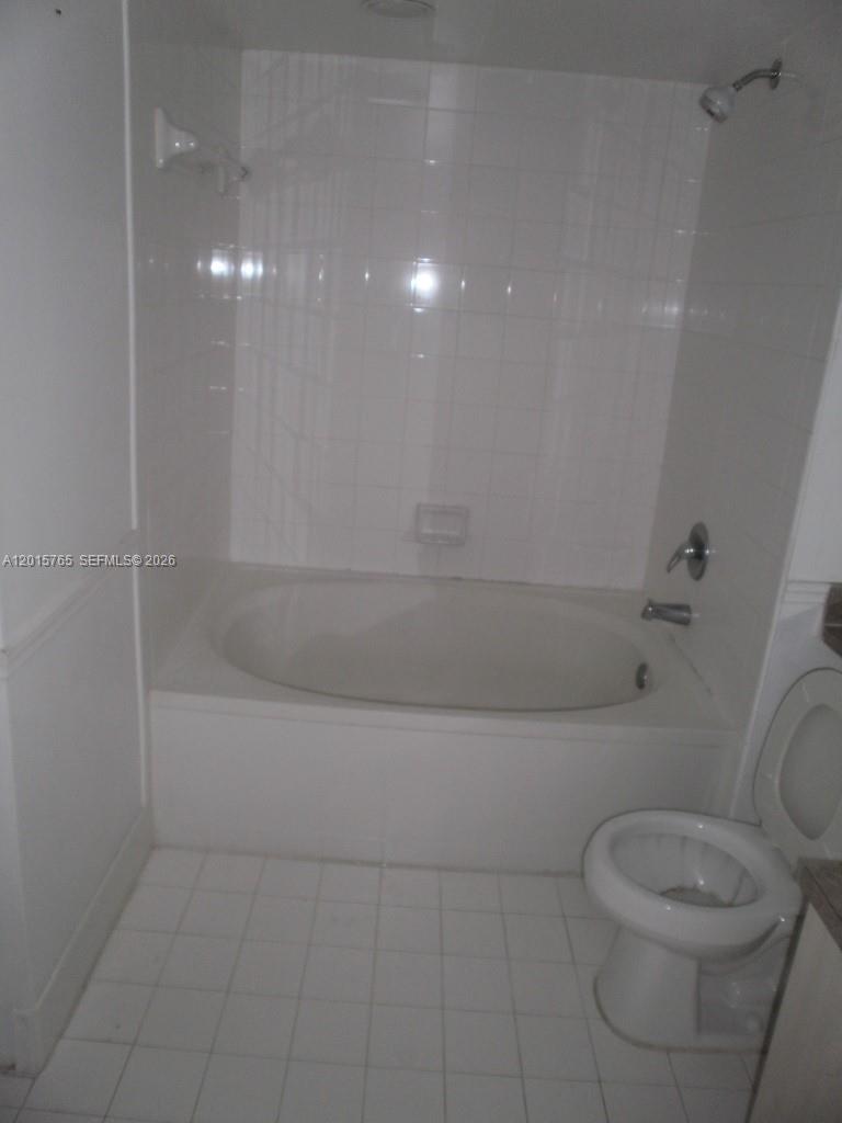 DEVONAIRE CONDO - Residential Lease