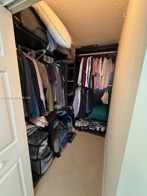 DEVONAIRE CONDO - Residential Lease