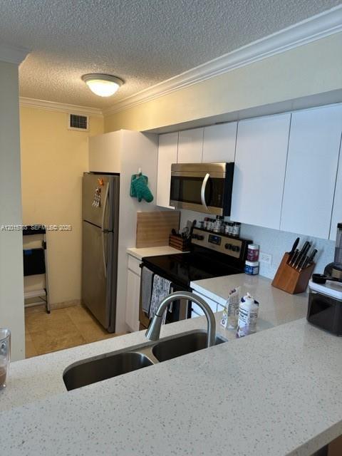 DEVONAIRE CONDO - Residential Lease