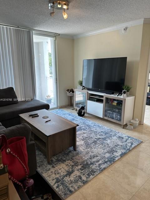 DEVONAIRE CONDO - Residential Lease