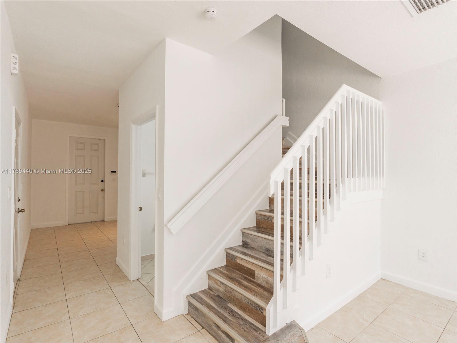 SILVER PALM EAST SECTION - Residential