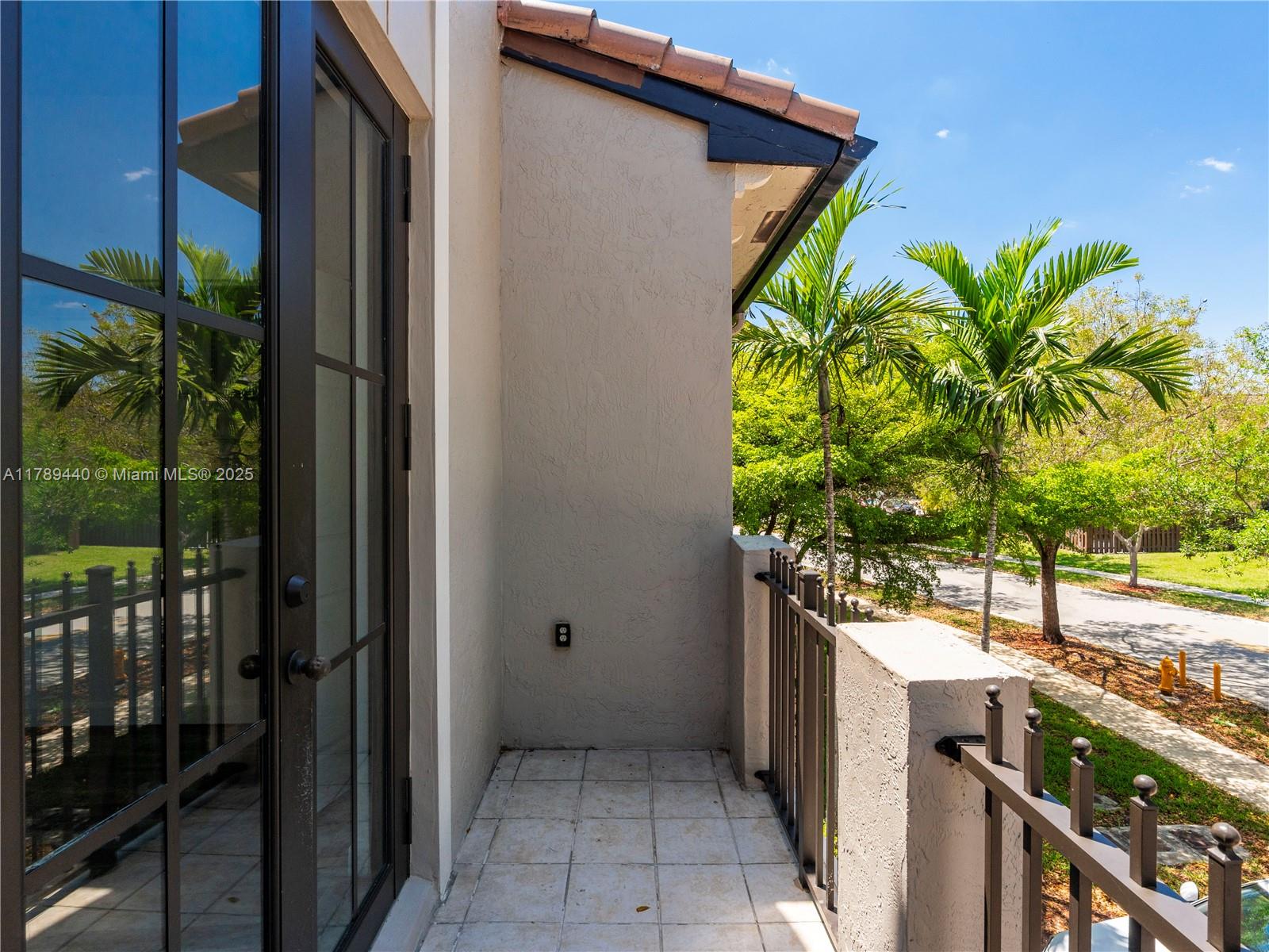 SILVER PALM EAST SECTION - Residential