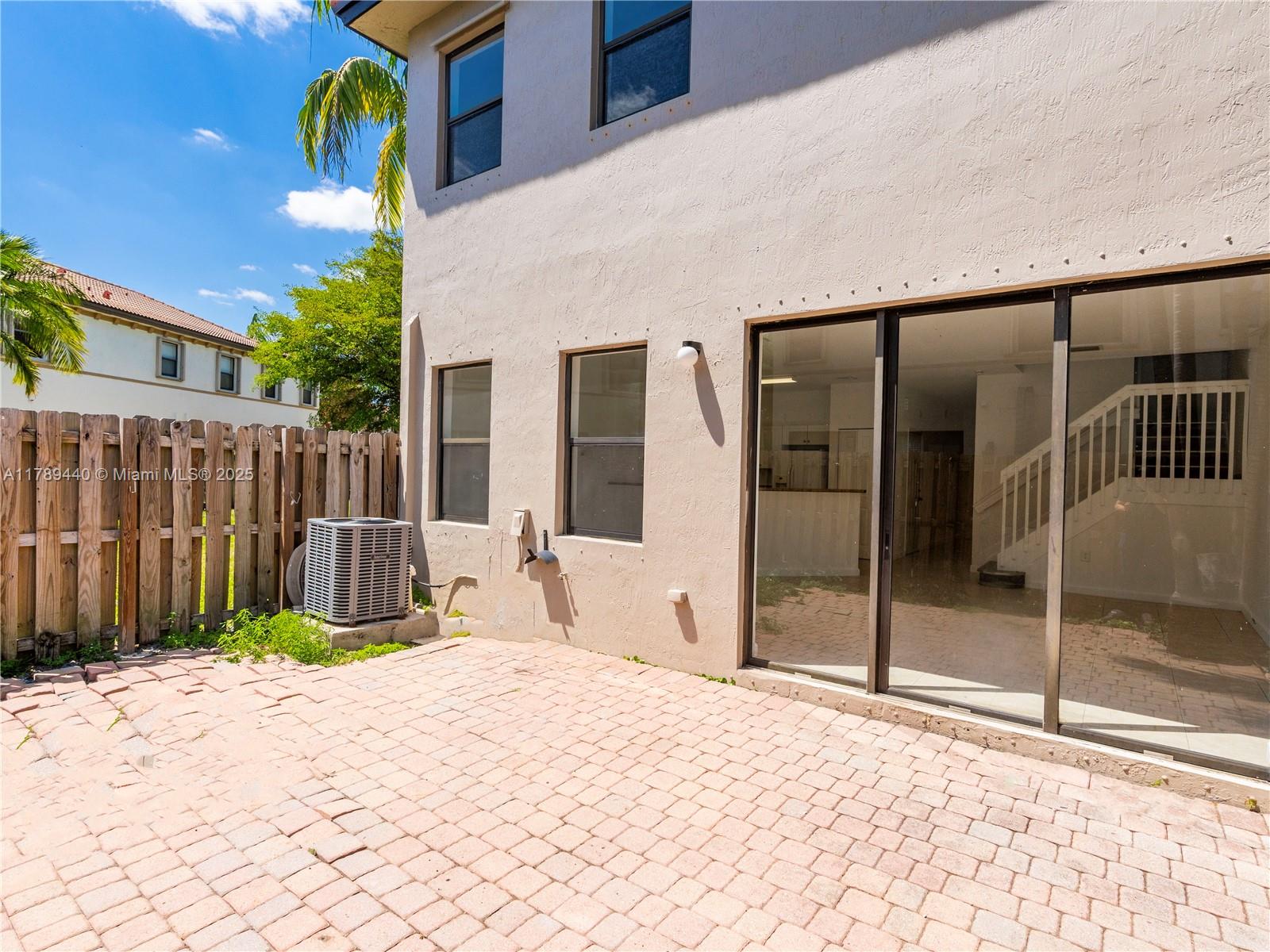 SILVER PALM EAST SECTION - Residential