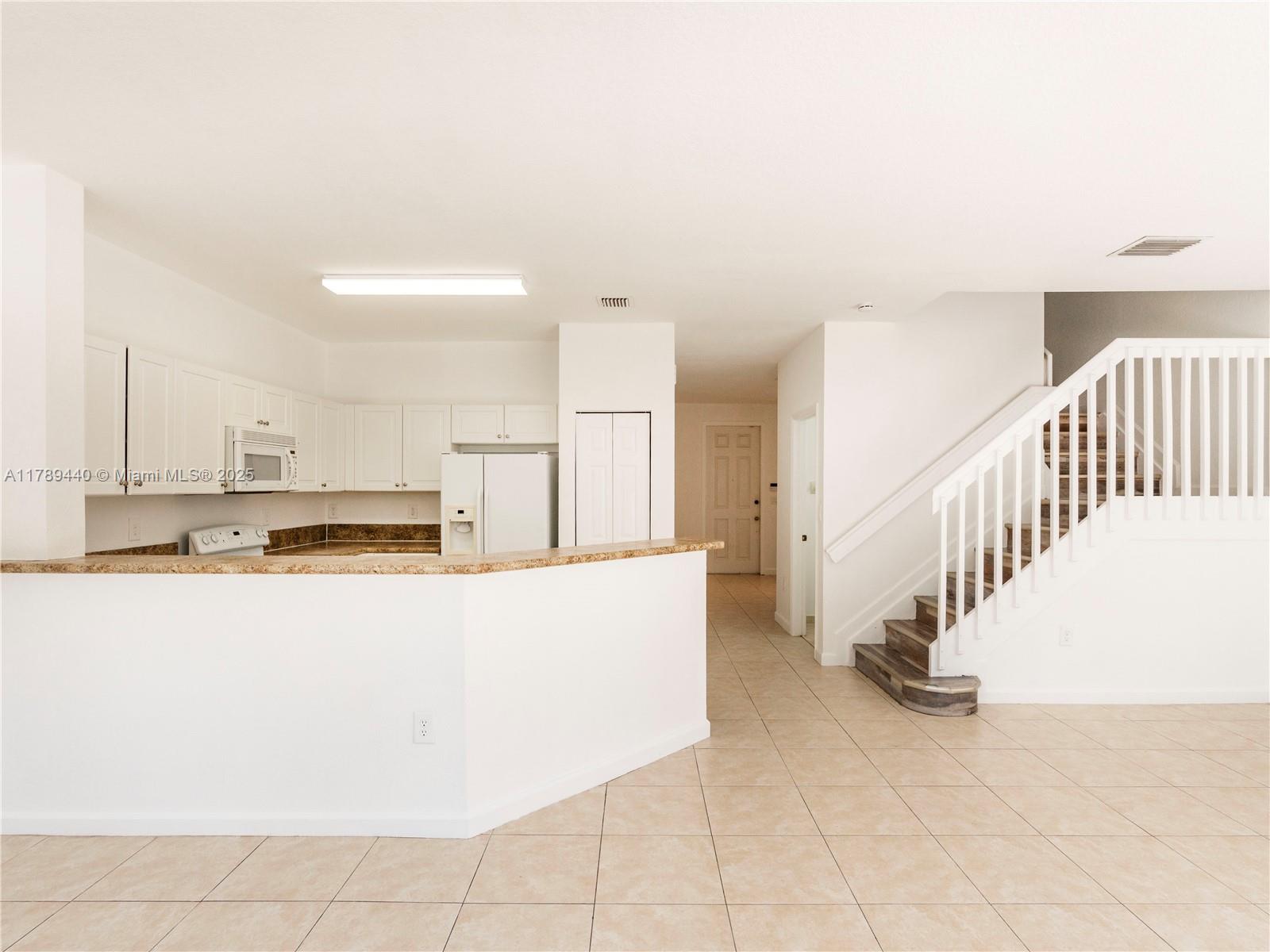 SILVER PALM EAST SECTION - Residential