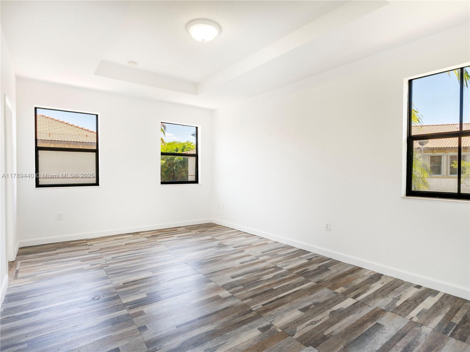 SILVER PALM EAST SECTION - Residential