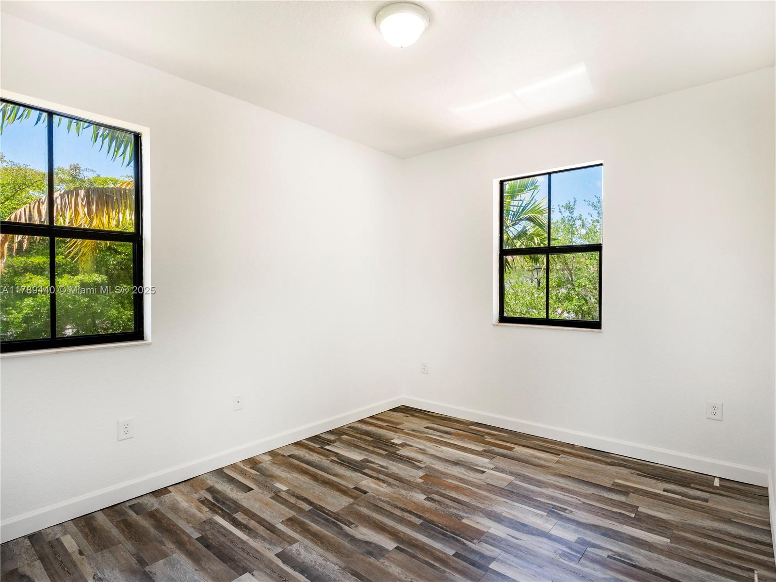 SILVER PALM EAST SECTION - Residential