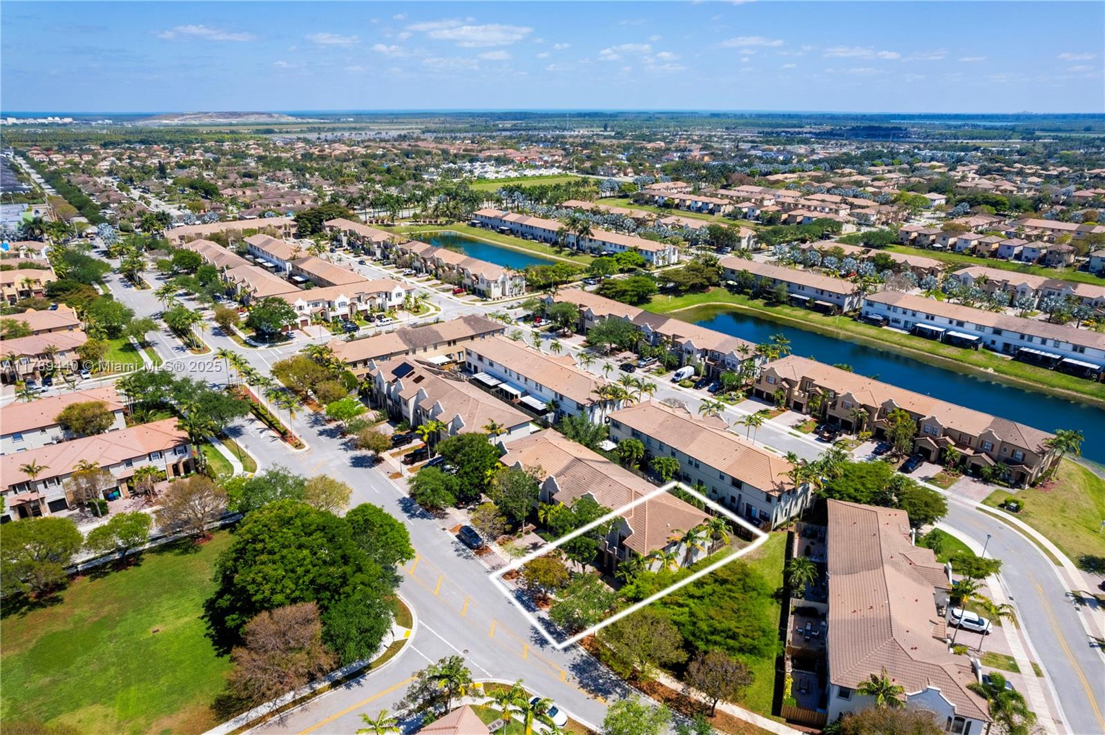 SILVER PALM EAST SECTION - Residential