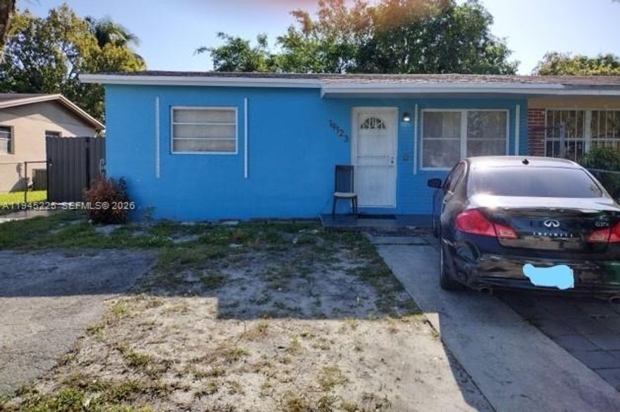 Motivated seller—priced to sell quickly! This is an excellent opportunity for buyers looking to secure a well-located home with great potential. The property is being sold as-is. Ideal for end-users or investors alike.  Centrally located near major highways, shopping, and schools.