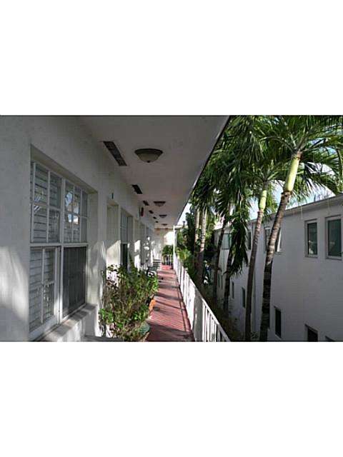 LINCOLN ROAD VILLAS EAST - Residential Lease