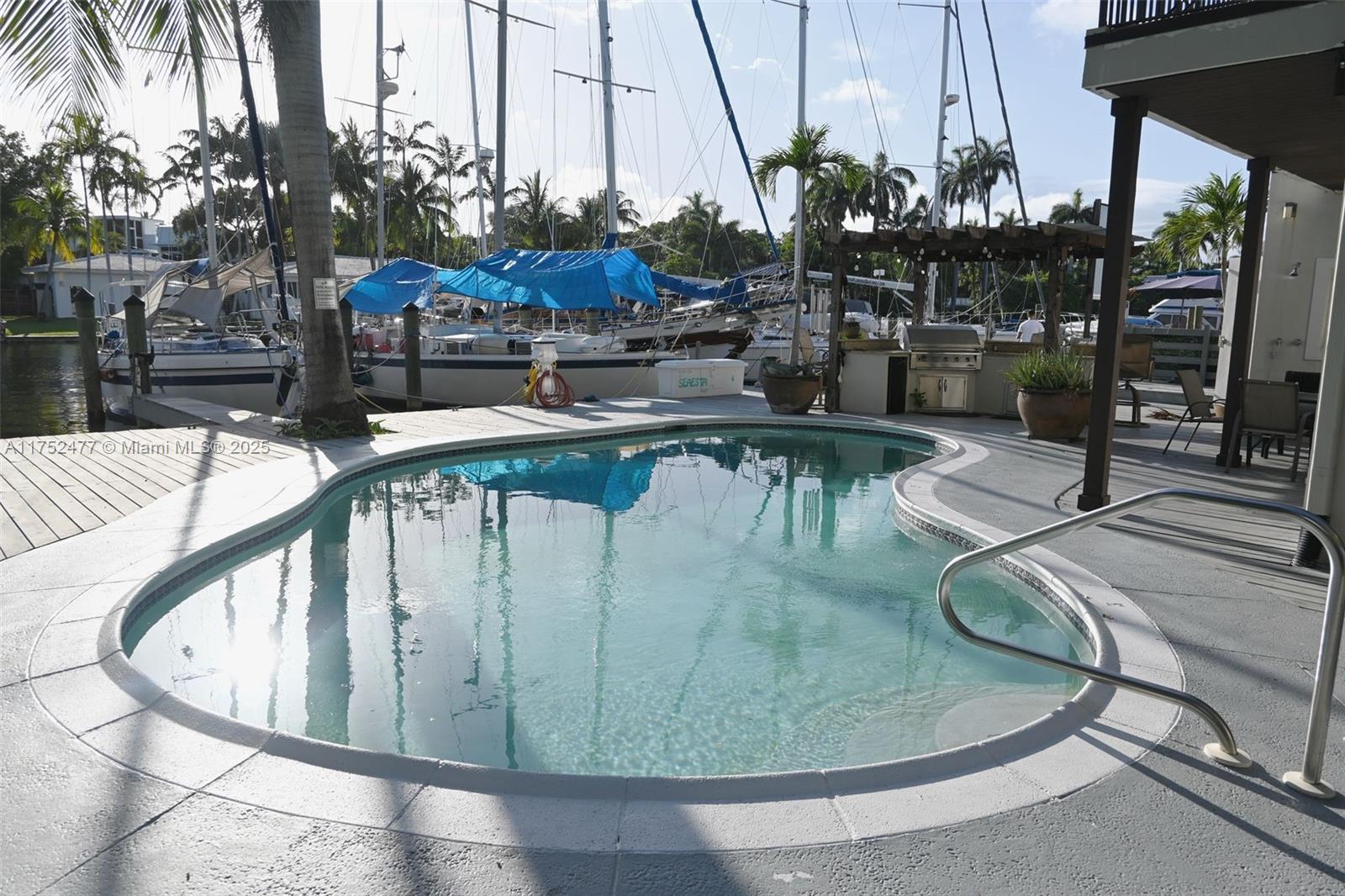 VICTORIA ISLES - Residential Lease