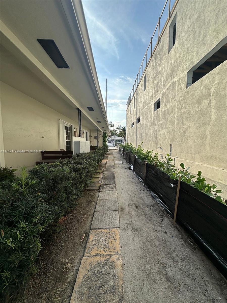 VICTORIA ISLES - Residential Lease