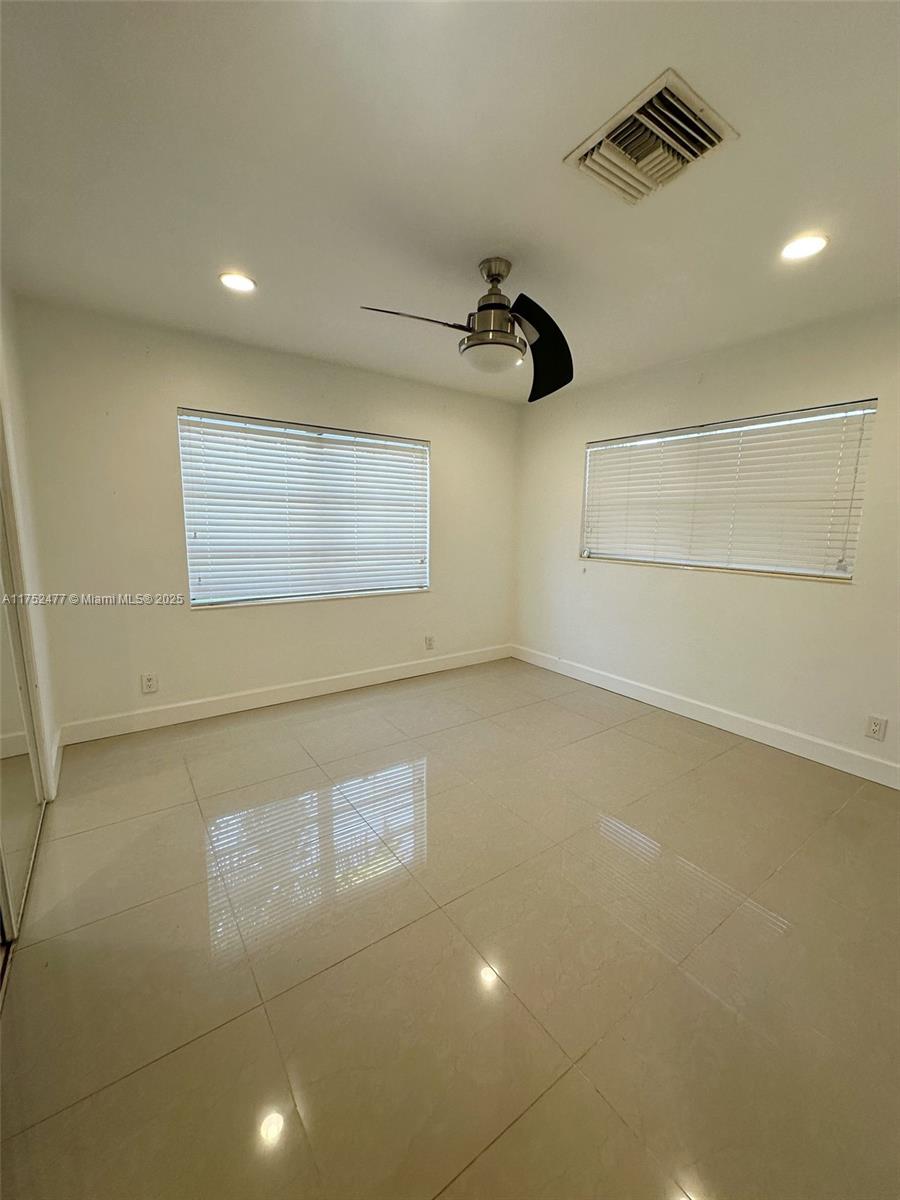 VICTORIA ISLES - Residential Lease