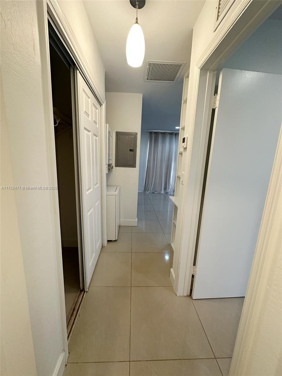 VICTORIA ISLES - Residential Lease