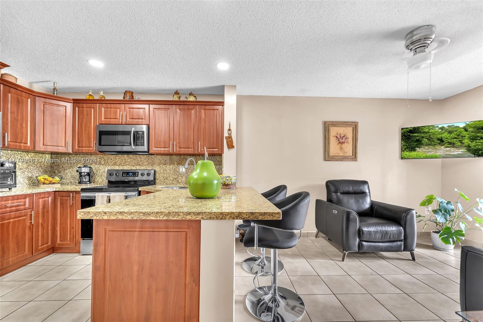 GRAND VISTA CONDO - Residential
