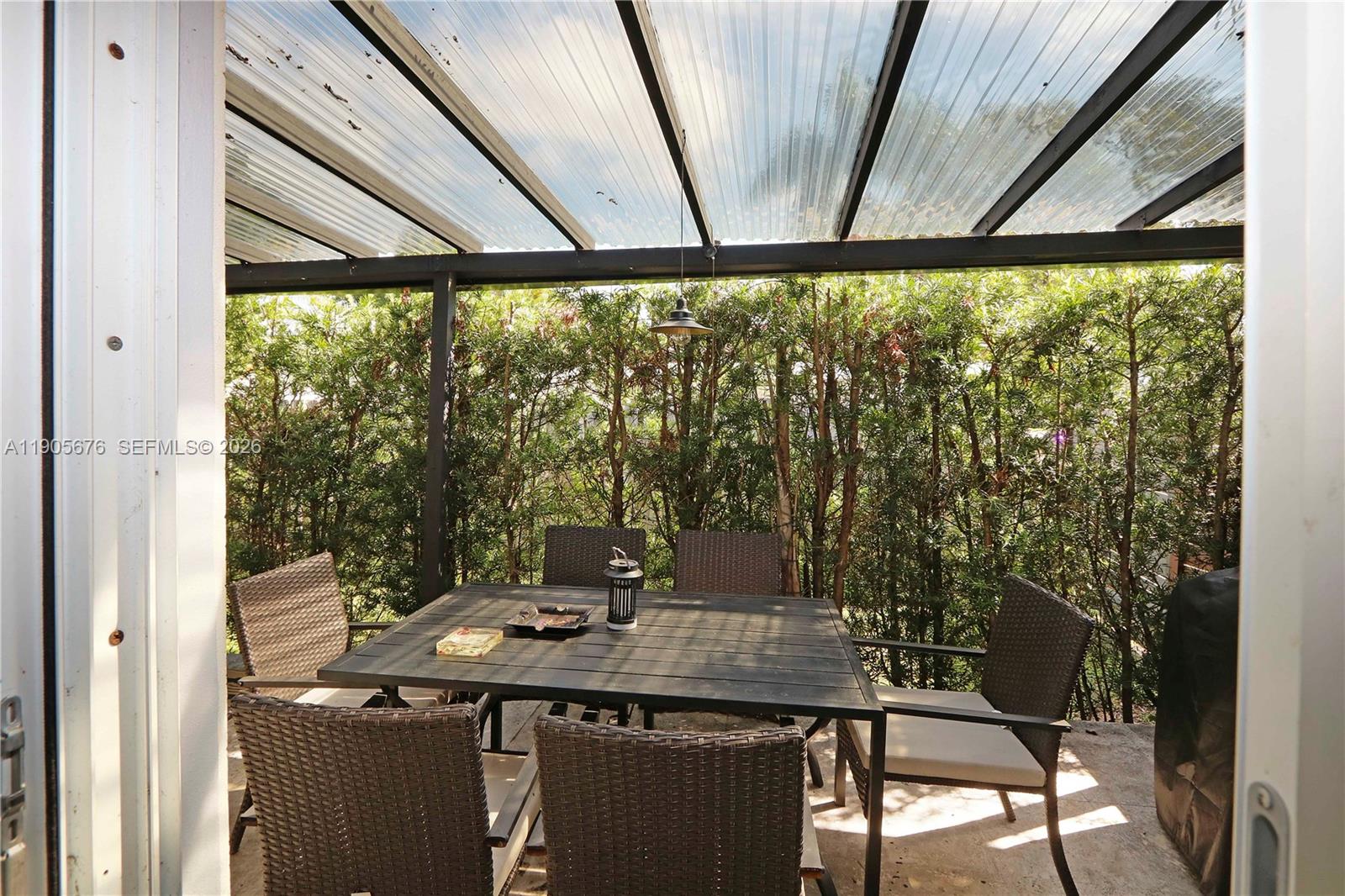 HOLLYWOOD COUNTRY CLUB DI - Residential