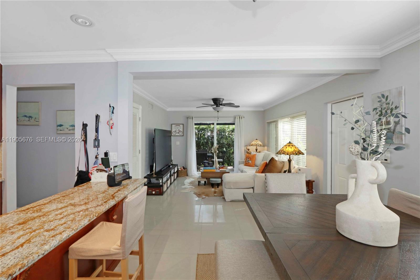 HOLLYWOOD COUNTRY CLUB DI - Residential