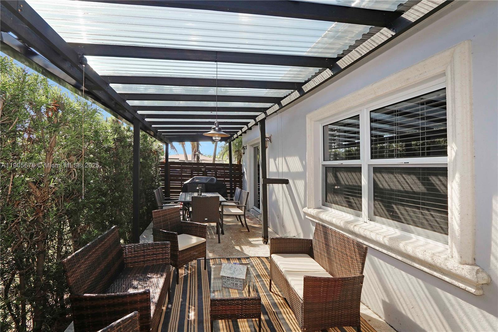 HOLLYWOOD COUNTRY CLUB DI - Residential