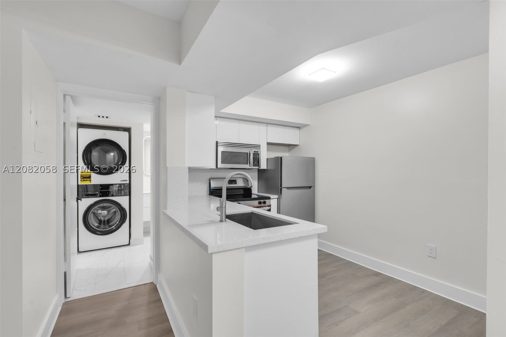 15495 Miami Lakeway N 101