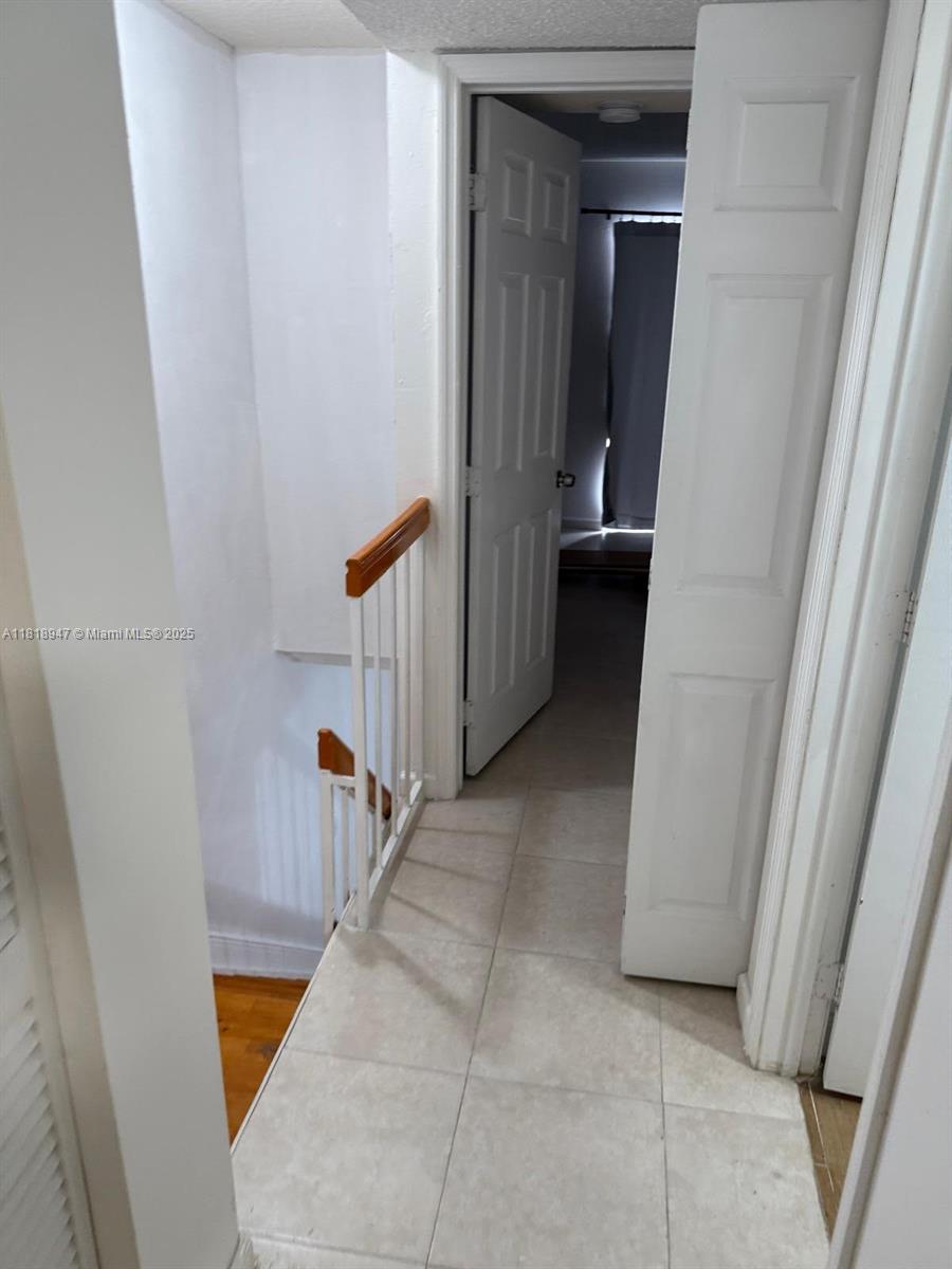 MIDWAY MANSIONS TOWNHOMES - Residential Lease