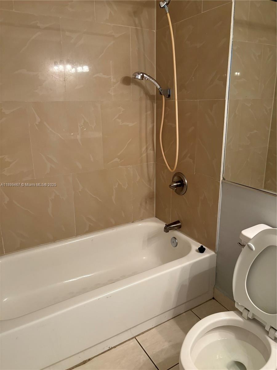 INTRACOASTAL POINT CONDO - Residential Lease