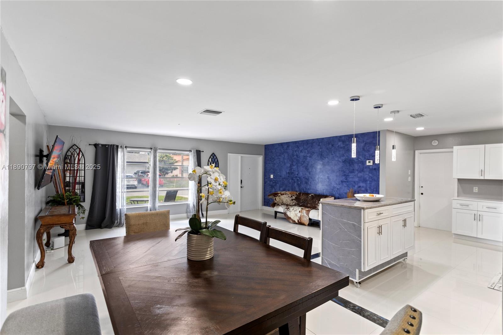 MAINLANDS OF TAMARAC LAKE - Residential