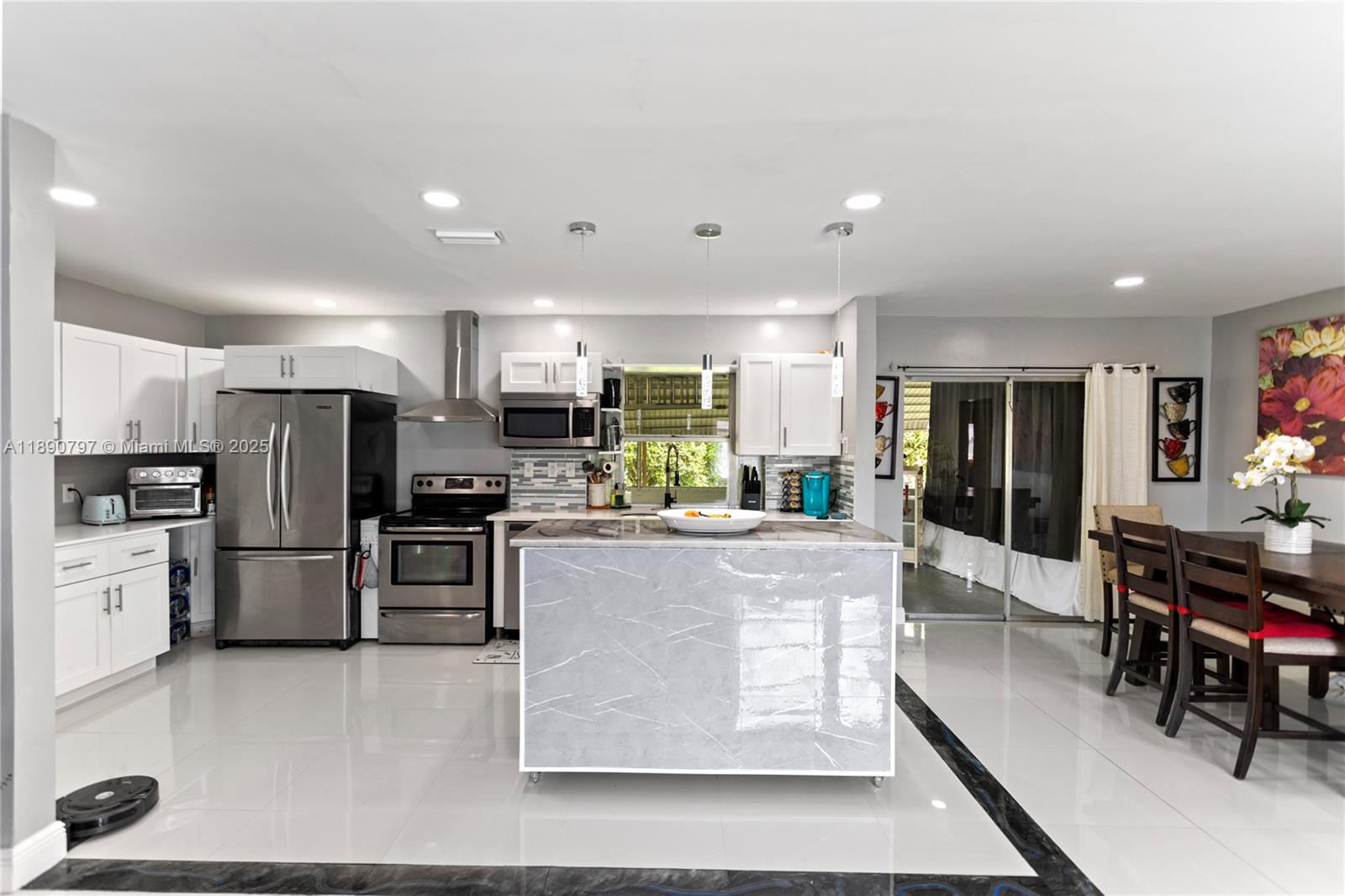 MAINLANDS OF TAMARAC LAKE - Residential