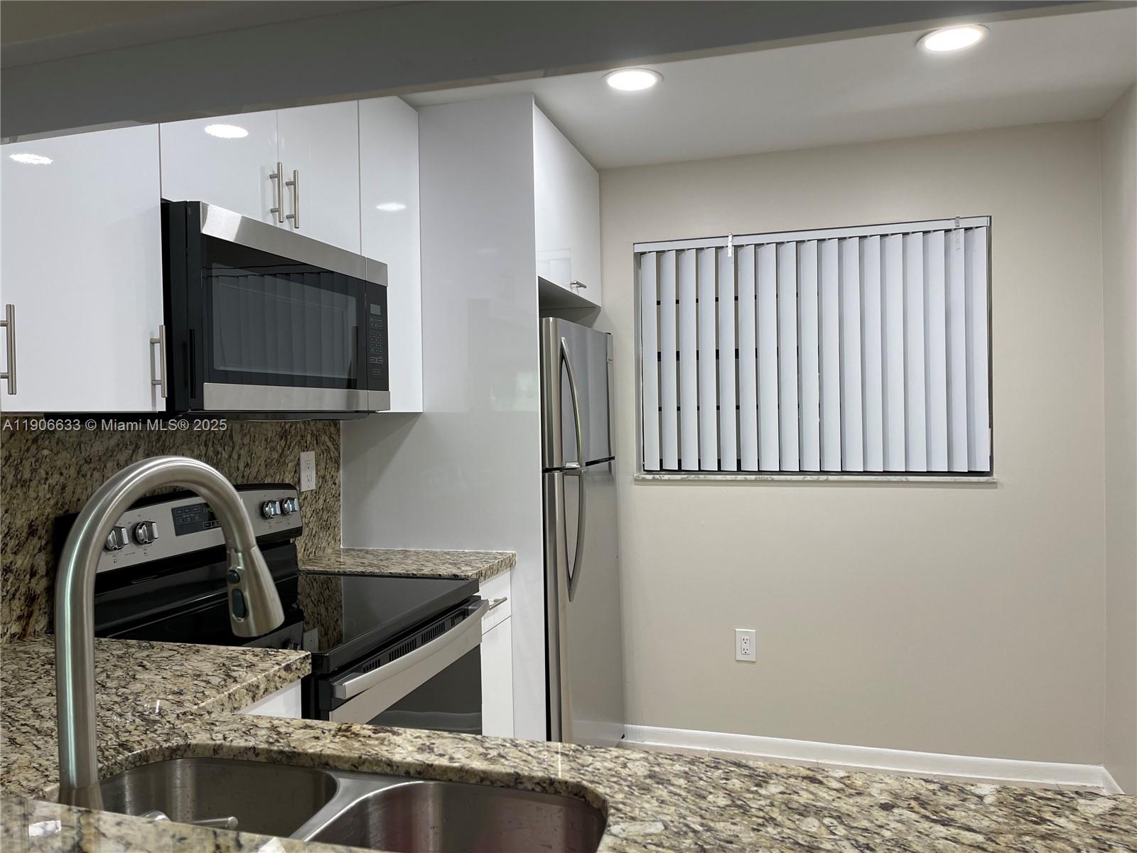 GARDENS OF KENDALL SOUTH - Residential Lease